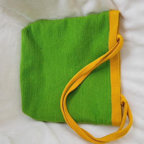 Embroidered wool bag - Picture 10 of 13